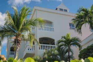 Experience Luxury at La Belle Alliance Apartment: Your Perfect Stay in CuraƧao