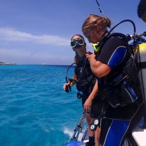 Ontdek de ultieme duikervaring op Curaçao met CuracaoTodo.com