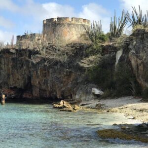 Discover the Beauty of Caracasbay Peninsula and Jan Thiel Lagoon with WannaBike