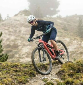 Discover the Thrill of a Mountainbike Tour in Curaçao