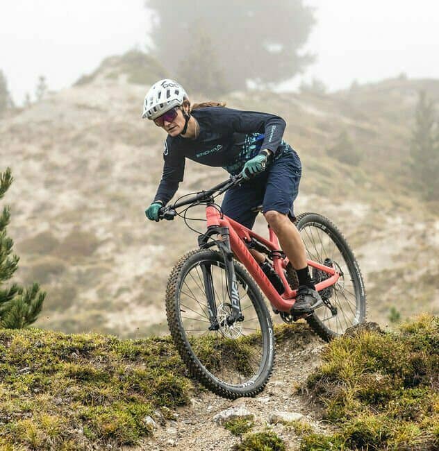 Discover the Thrill of a Mountainbike Tour in Curaçao
