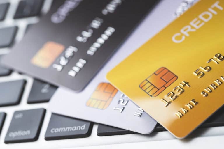 Can you use credit cards in Curaçao