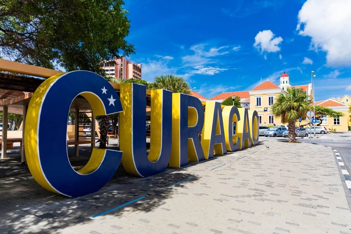 curacao in june