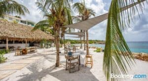 Blue Bay Beach Villas