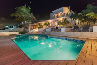 Curacao42