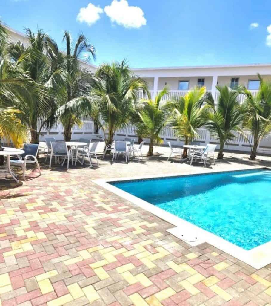 Maca Apartments