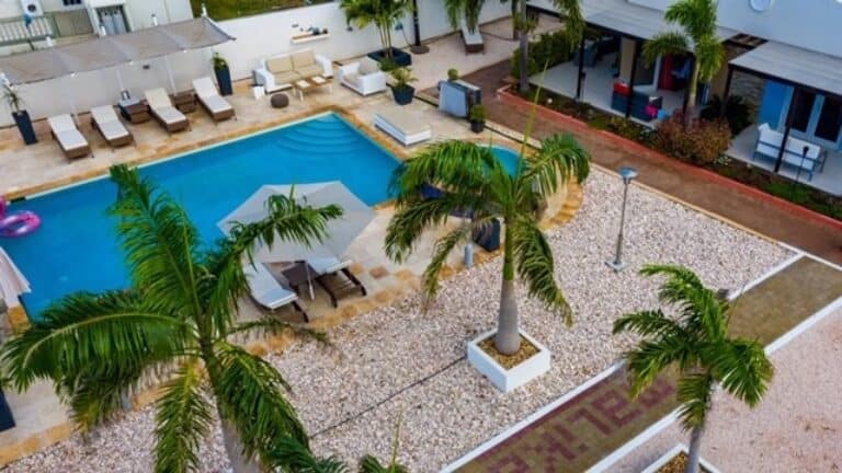 Malika Apartments