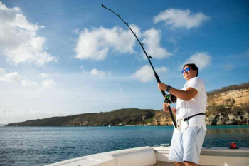 Experience the Thrill of Deep-Sea Fishing – 4-Hour Open Fishing Charter