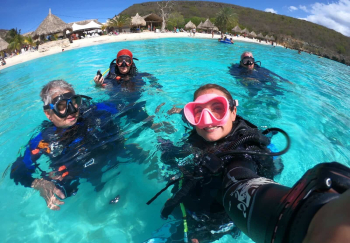 Cruisers Full Day Diving Adventure in Curaçao