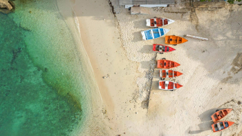 Discover the Stunning Beaches of Western Curaçao